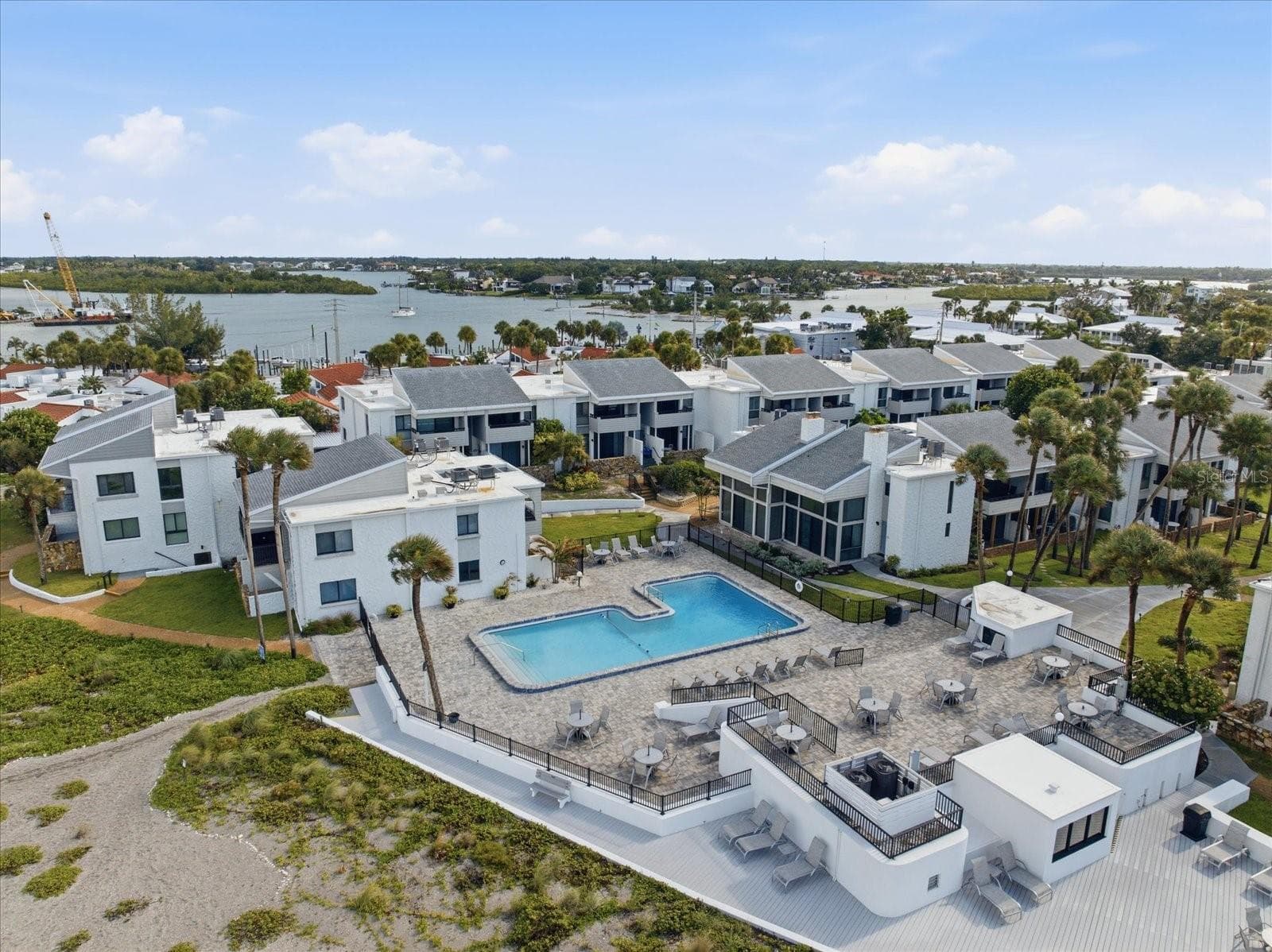 1555 TARPON CENTER DR #116