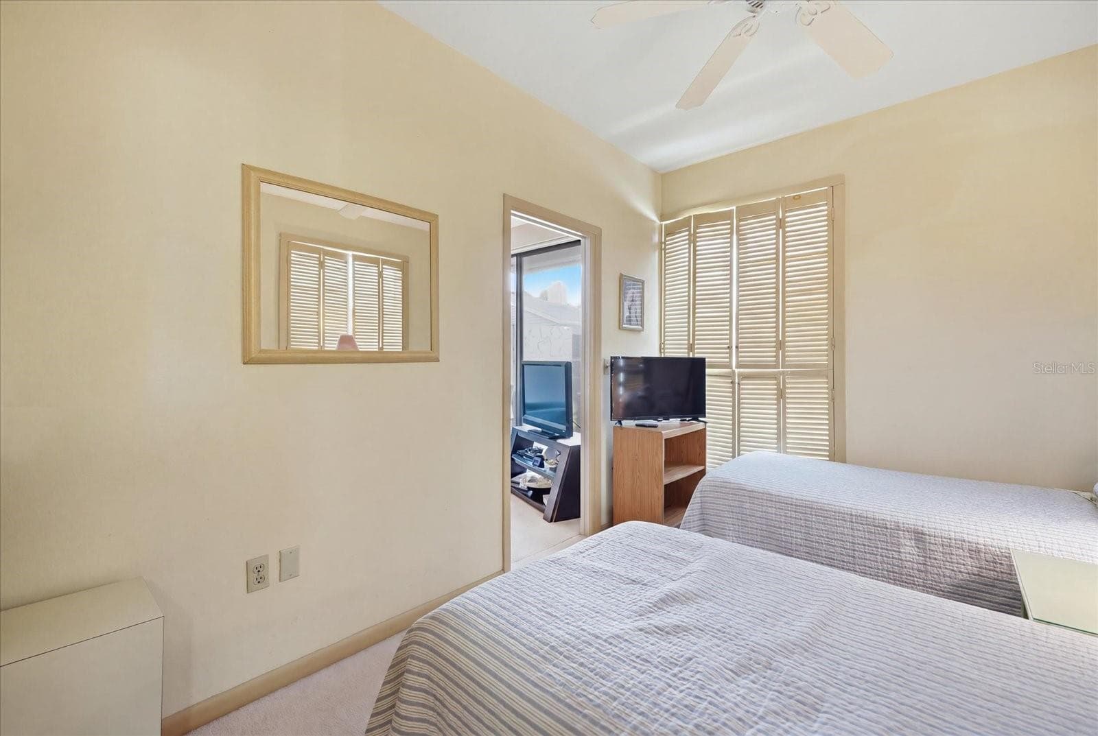 Guest Bedroom - 1555 TARPON CENTER DR #116, VENICE