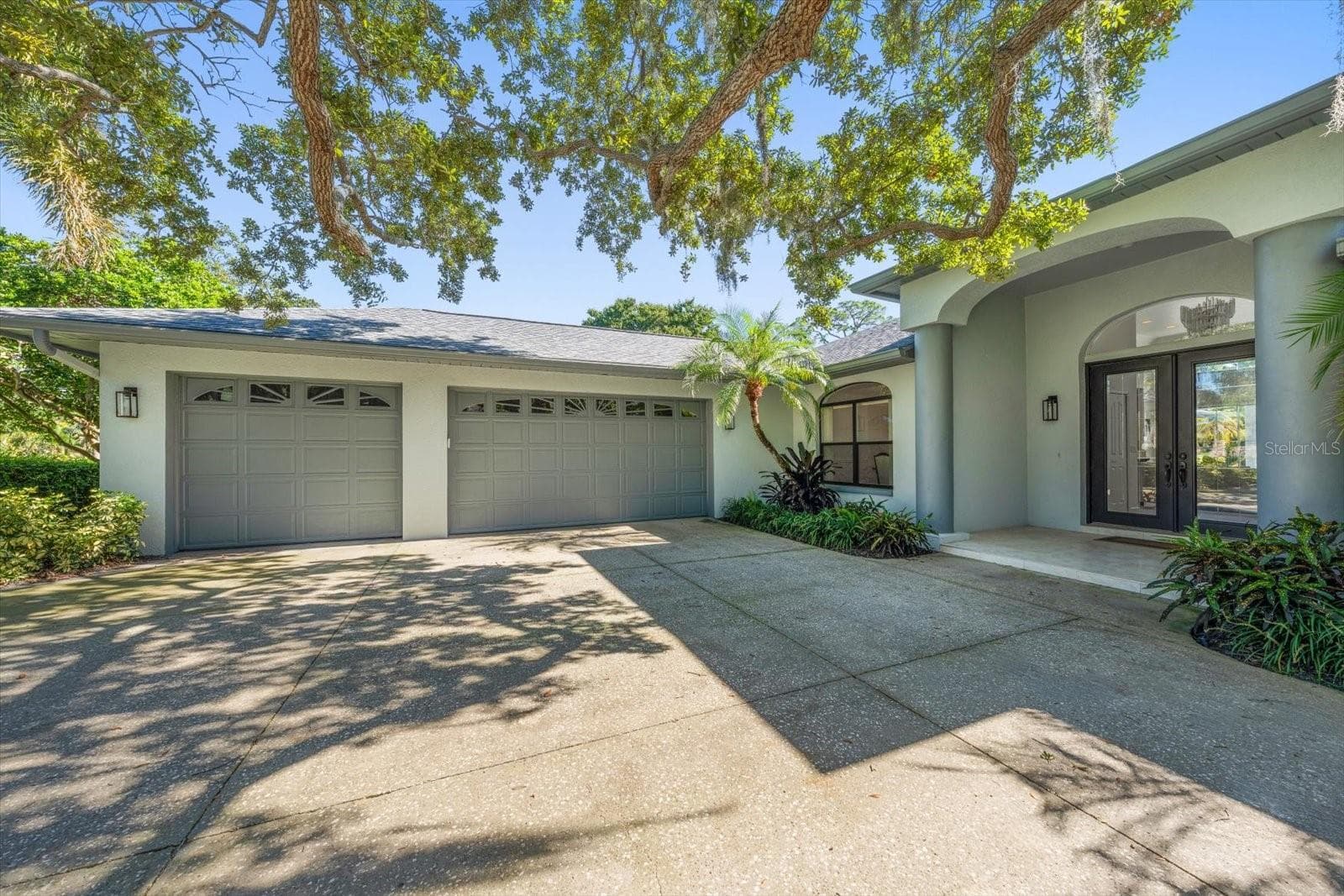Single Family Residence at 2265 KENT DR, LARGO, photo 2 of 45