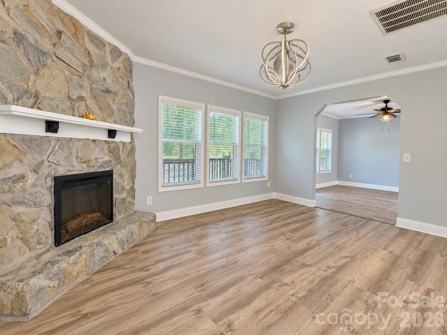 Single Family Residence at 116 Springdale Drive, York, photo 11 of 40