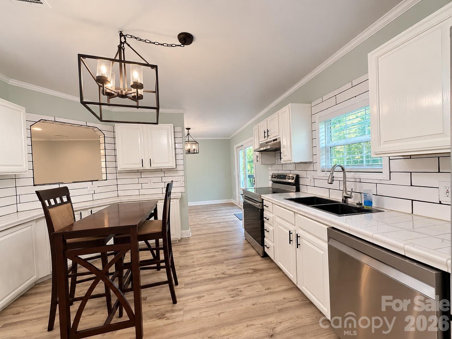 Single Family Residence at 116 Springdale Drive, York, photo 15 of 40