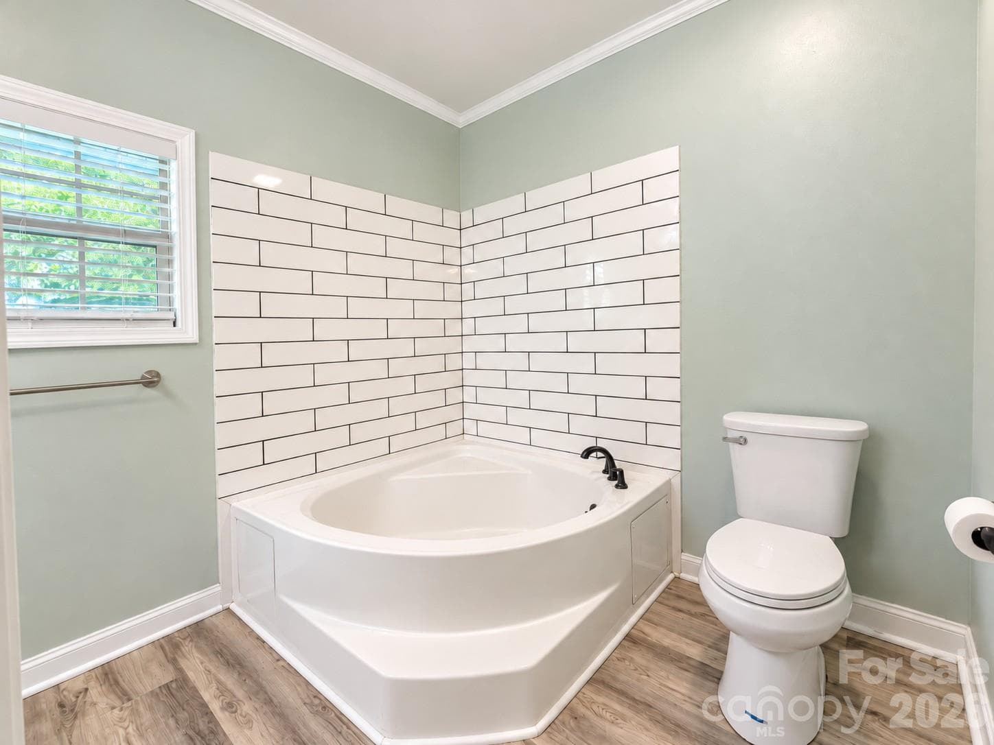 Single Family Residence at 116 Springdale Drive, York, photo 28 of 40