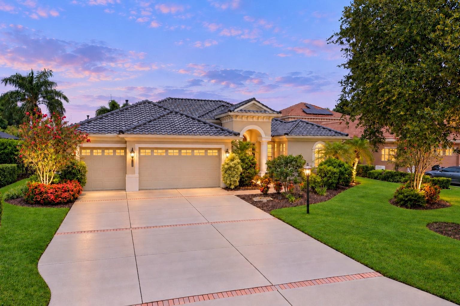 Single Family Residence at 13409 KILDARE PL, LAKEWOOD RANCH, photo 3 of 81
