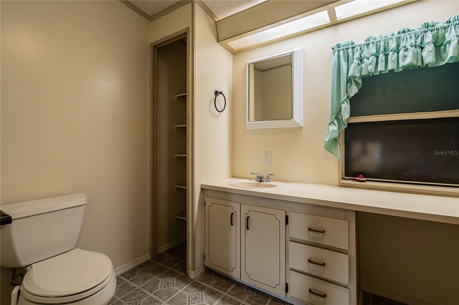 Manufactured Home at 1725 QUAIL HILL DR, LAKELAND, photo 18 of 26