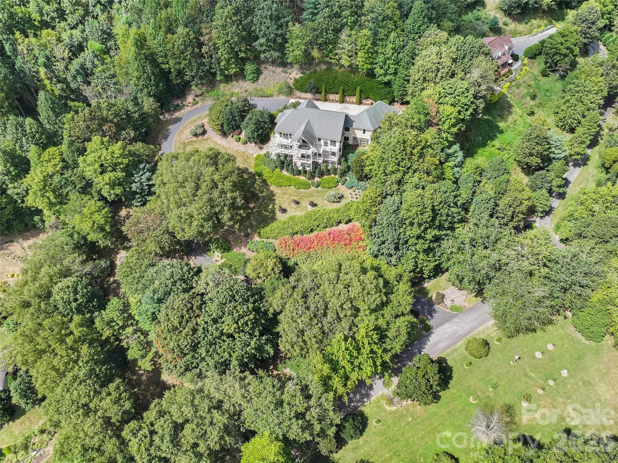 Single Family Residence at 228 Inverness Drive, Waynesville, photo 2 of 48