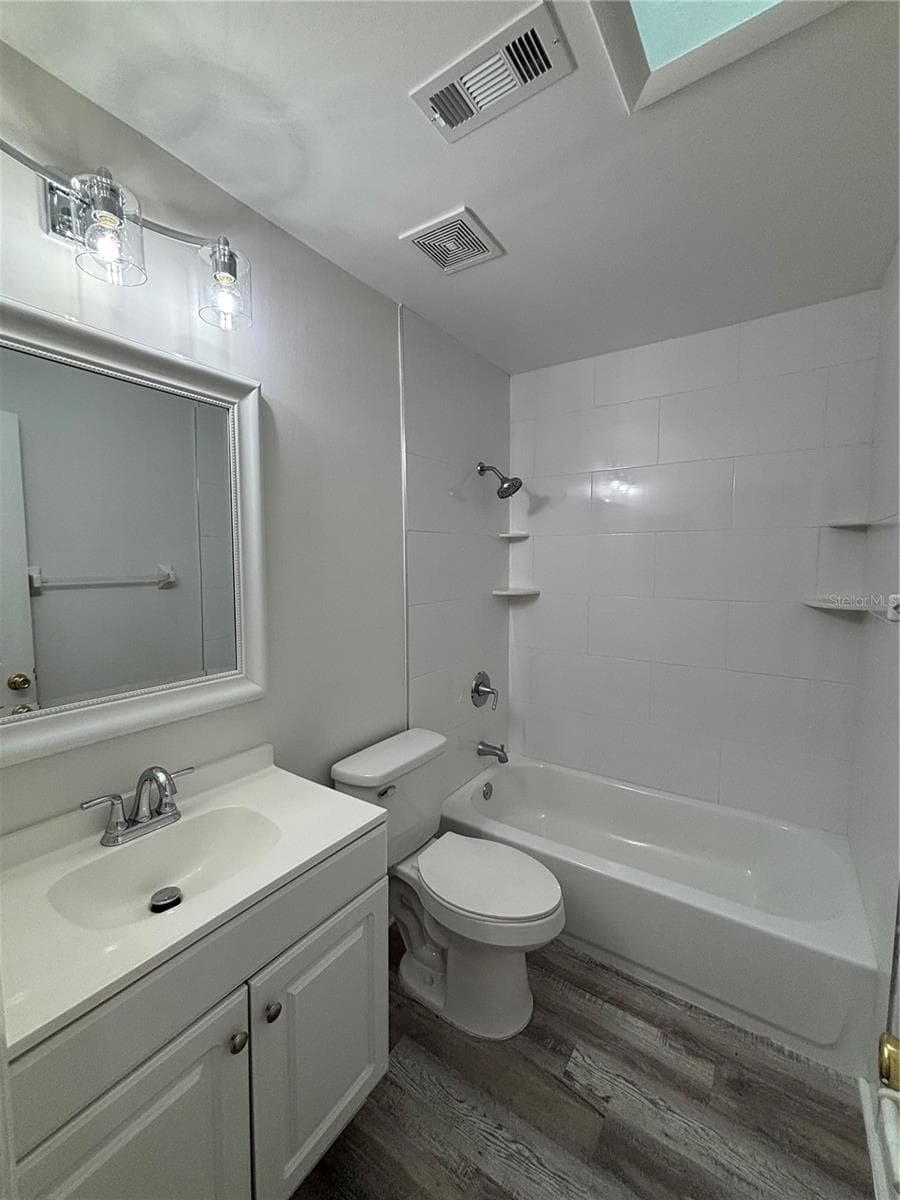 Bathroom 2 - 103 BILSDALE CT, LONGWOOD