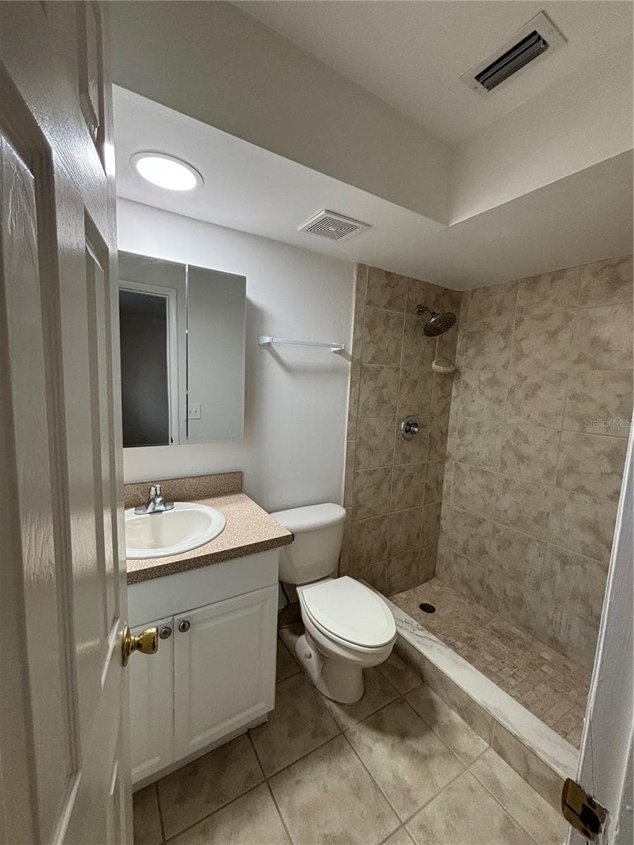 Primary Bathroom - 103 BILSDALE CT, LONGWOOD