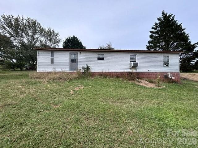 Single Family Residence at 198 Bryant Road, Morganton, photo 4 of 5