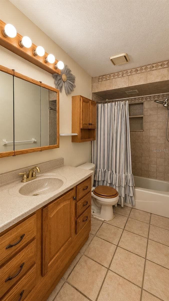 Bathroom 2-A - 5636 BEECH ST, ZEPHYRHILLS