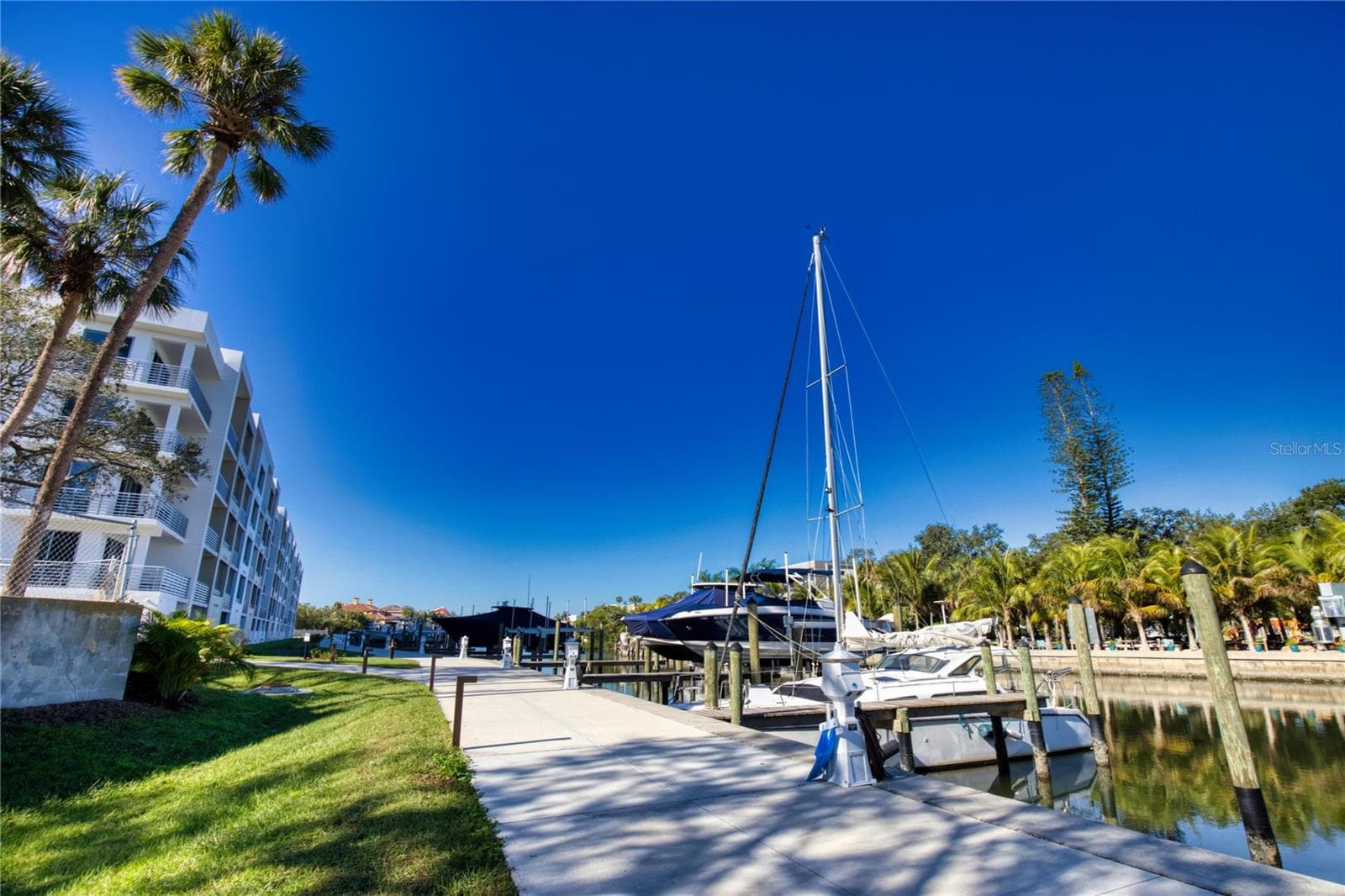 Condominium at 1703 N TAMIAMI TRL #203, SARASOTA, photo 9 of 52