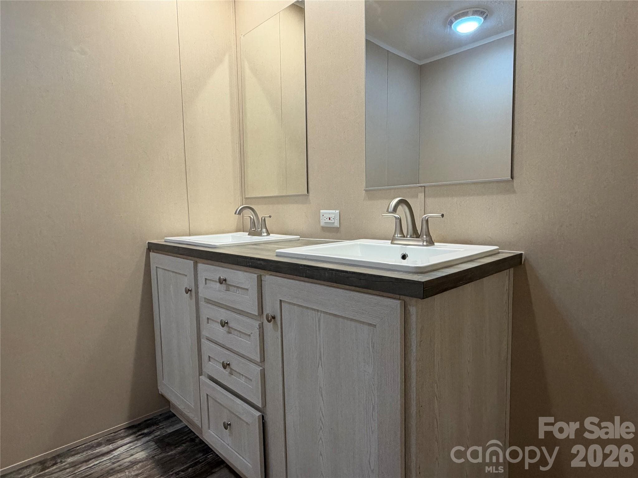 Single Family Residence at 4808 McConnells Highway, York, photo 23 of 25