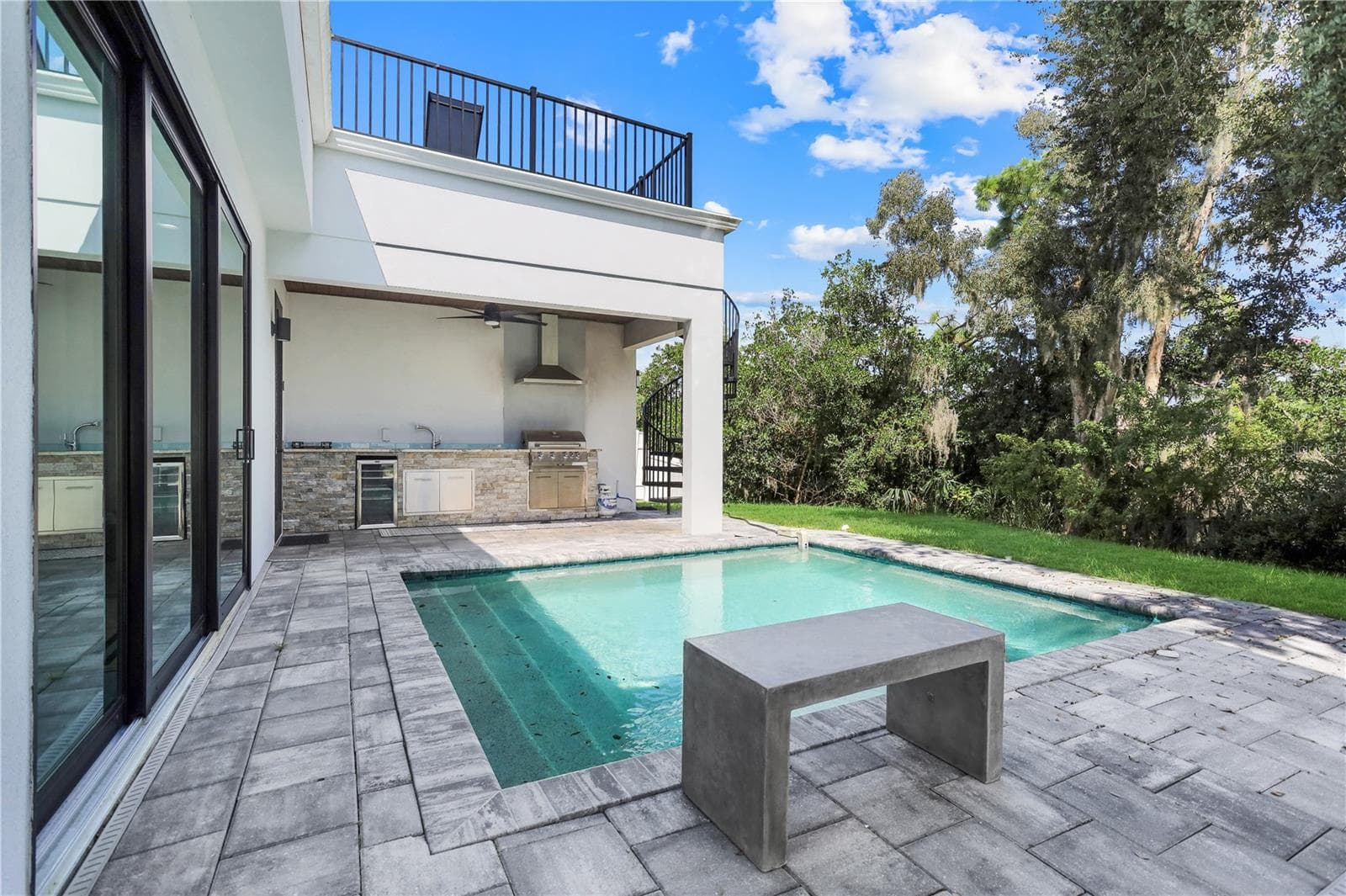 Single Family Residence at 715 OAK ST, BRADENTON, photo 3 of 44