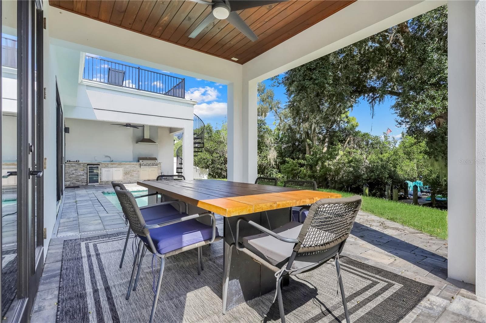 Single Family Residence at 715 OAK ST, BRADENTON, photo 5 of 44