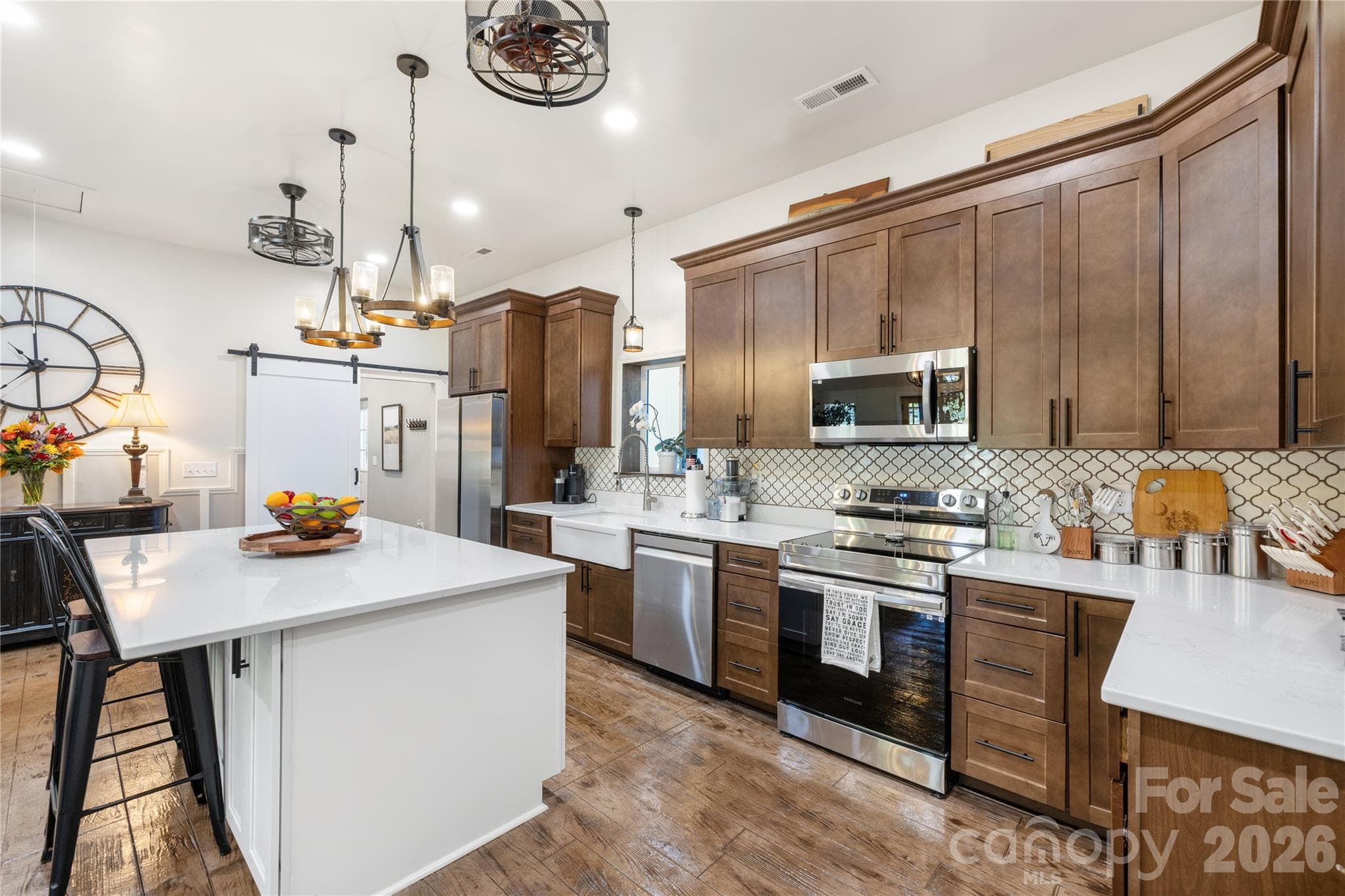 Single Family Residence at 1830 Dulin Road, Clover, photo 18 of 48