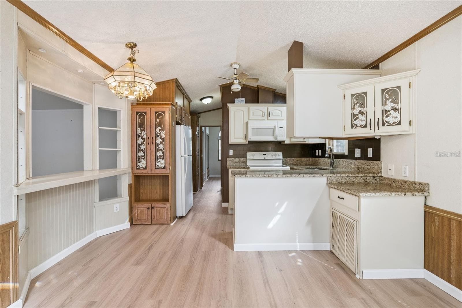Manufactured Home at 3000 CLARCONA RD #2914, APOPKA, photo 6 of 49