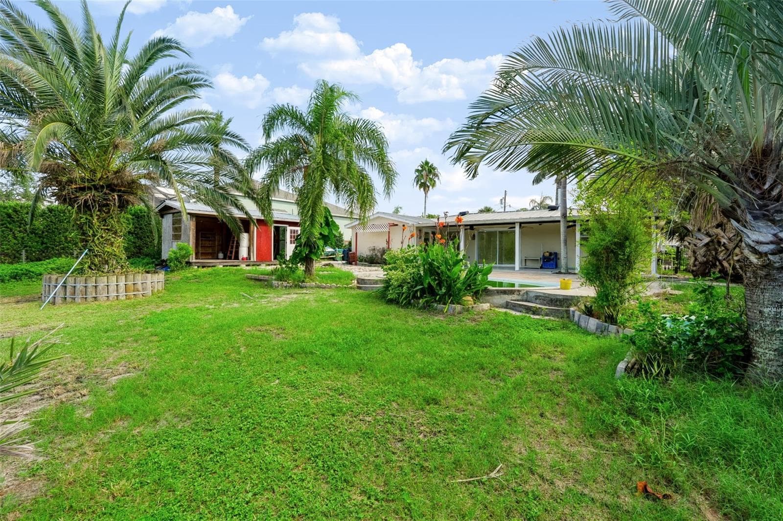 Single Family Residence at 2123 BAYOU DR, HOLIDAY, photo 2 of 52