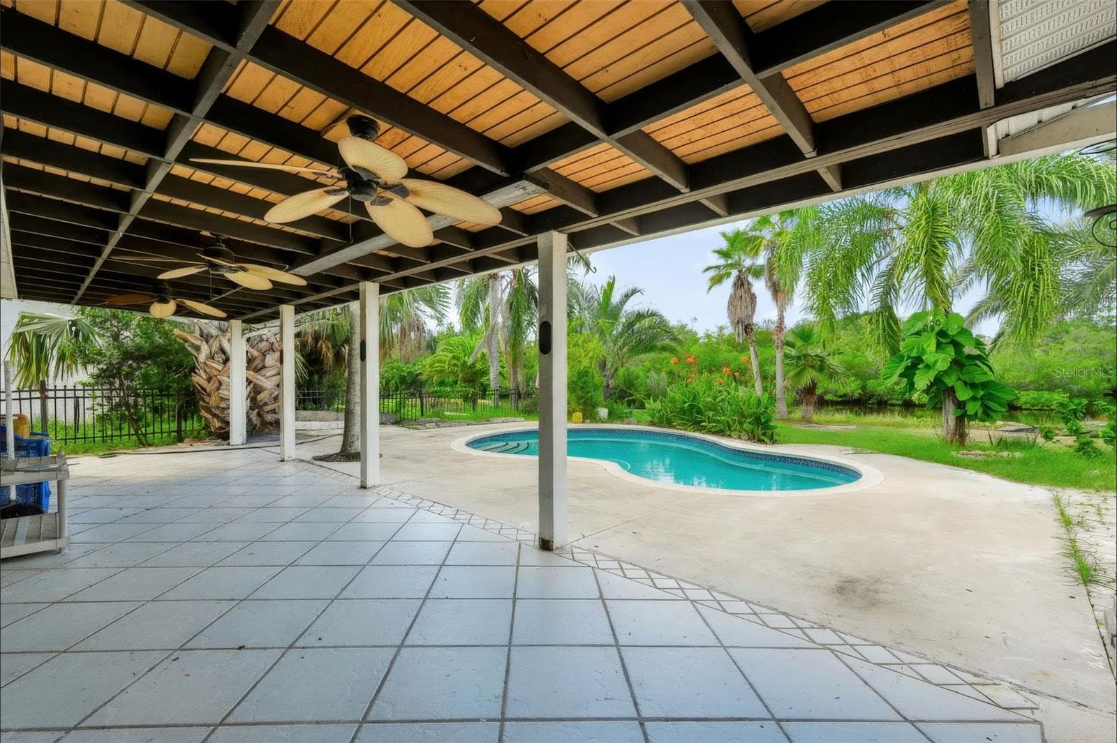 Single Family Residence at 2123 BAYOU DR, HOLIDAY, photo 12 of 52
