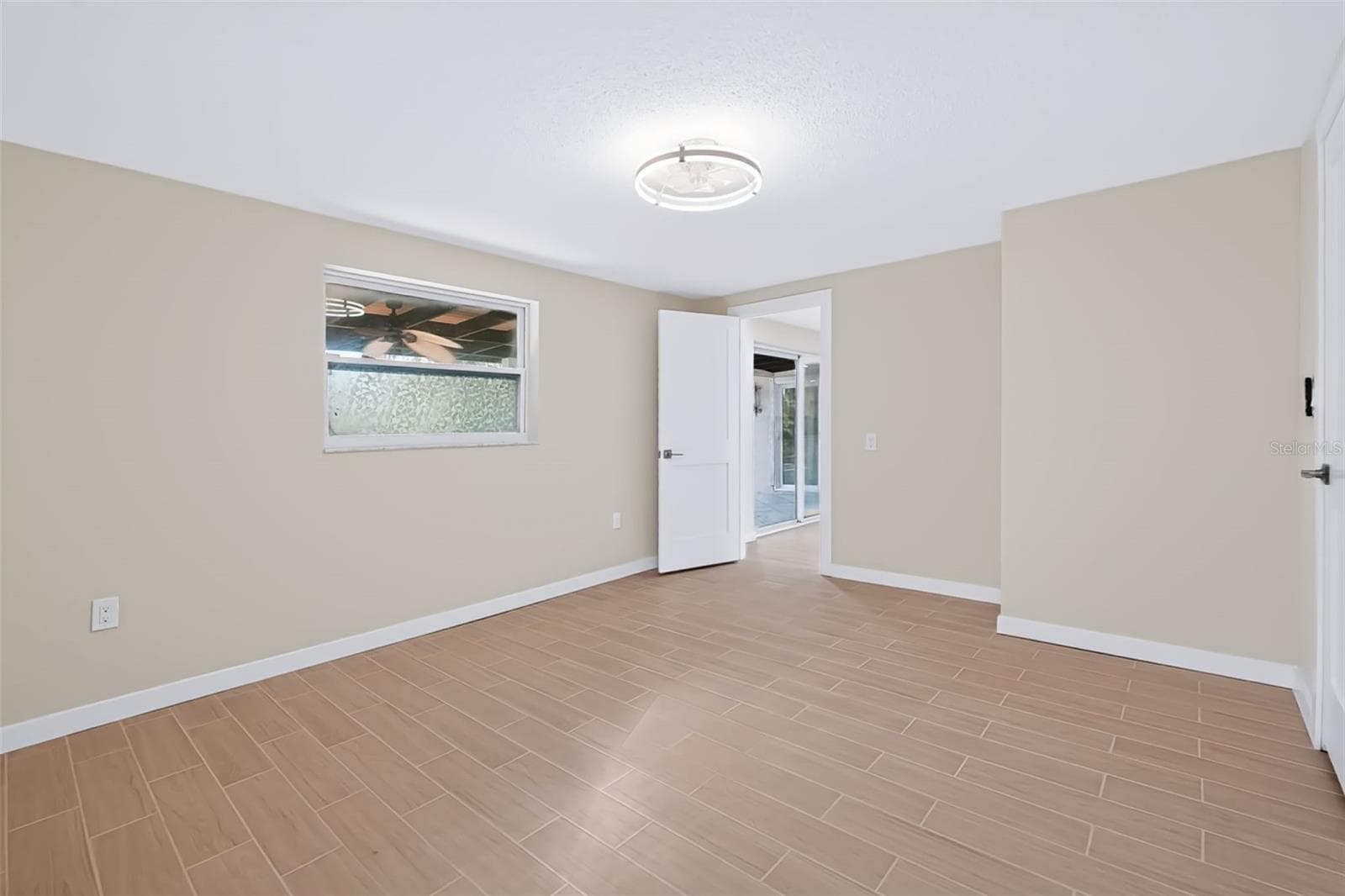Single Family Residence at 2123 BAYOU DR, HOLIDAY, photo 13 of 52