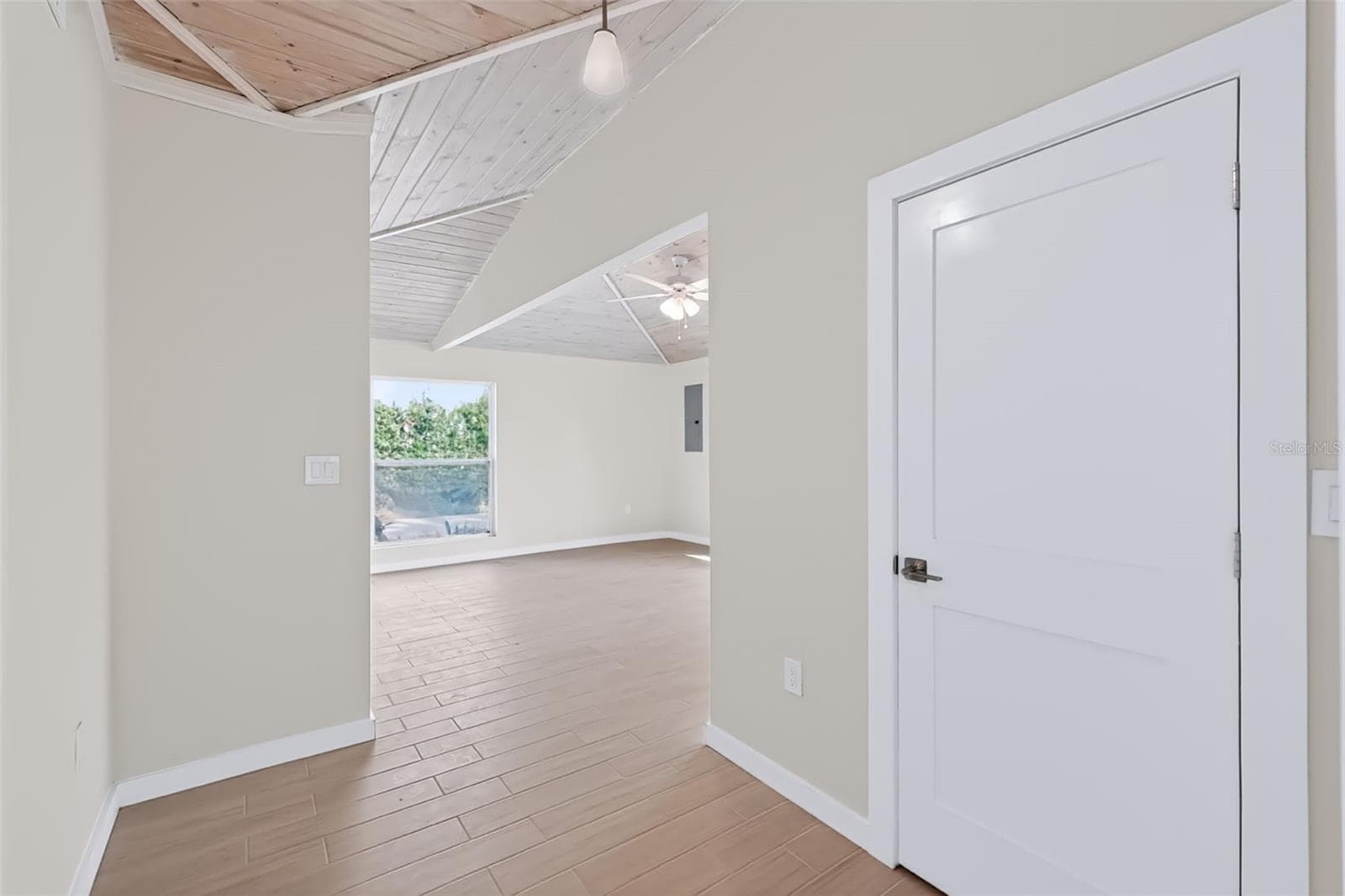 Single Family Residence at 2123 BAYOU DR, HOLIDAY, photo 28 of 52