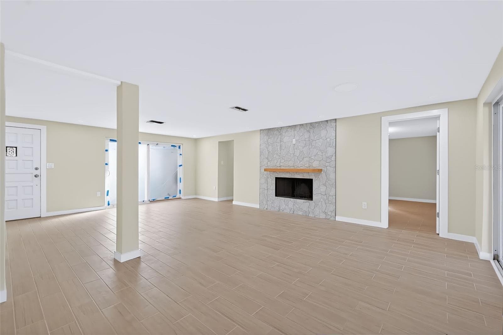 Single Family Residence at 2123 BAYOU DR, HOLIDAY, photo 36 of 52