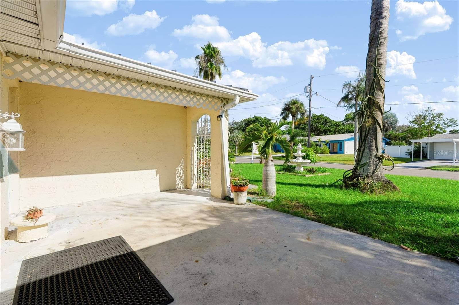Single Family Residence at 2123 BAYOU DR, HOLIDAY, photo 40 of 52