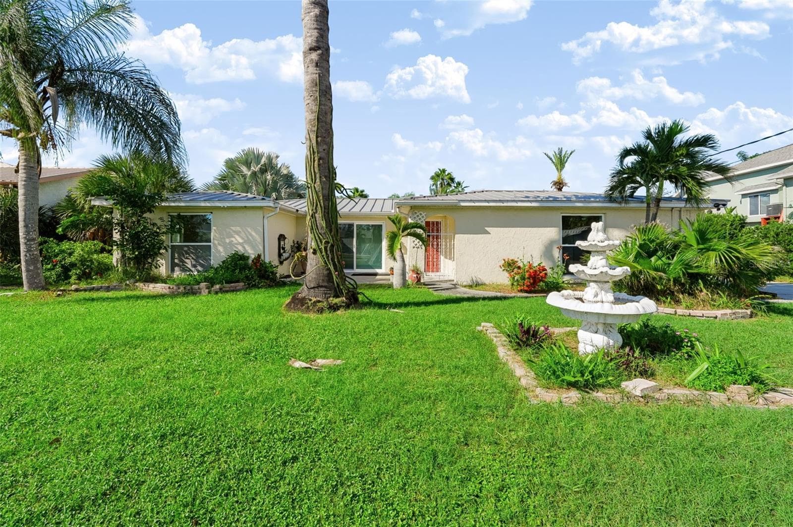 Single Family Residence at 2123 BAYOU DR, HOLIDAY, photo 43 of 52