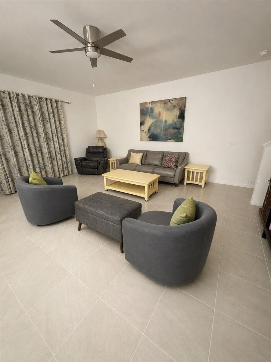 Living room - 7128 DILLY LAKE AVE, GROVELAND
