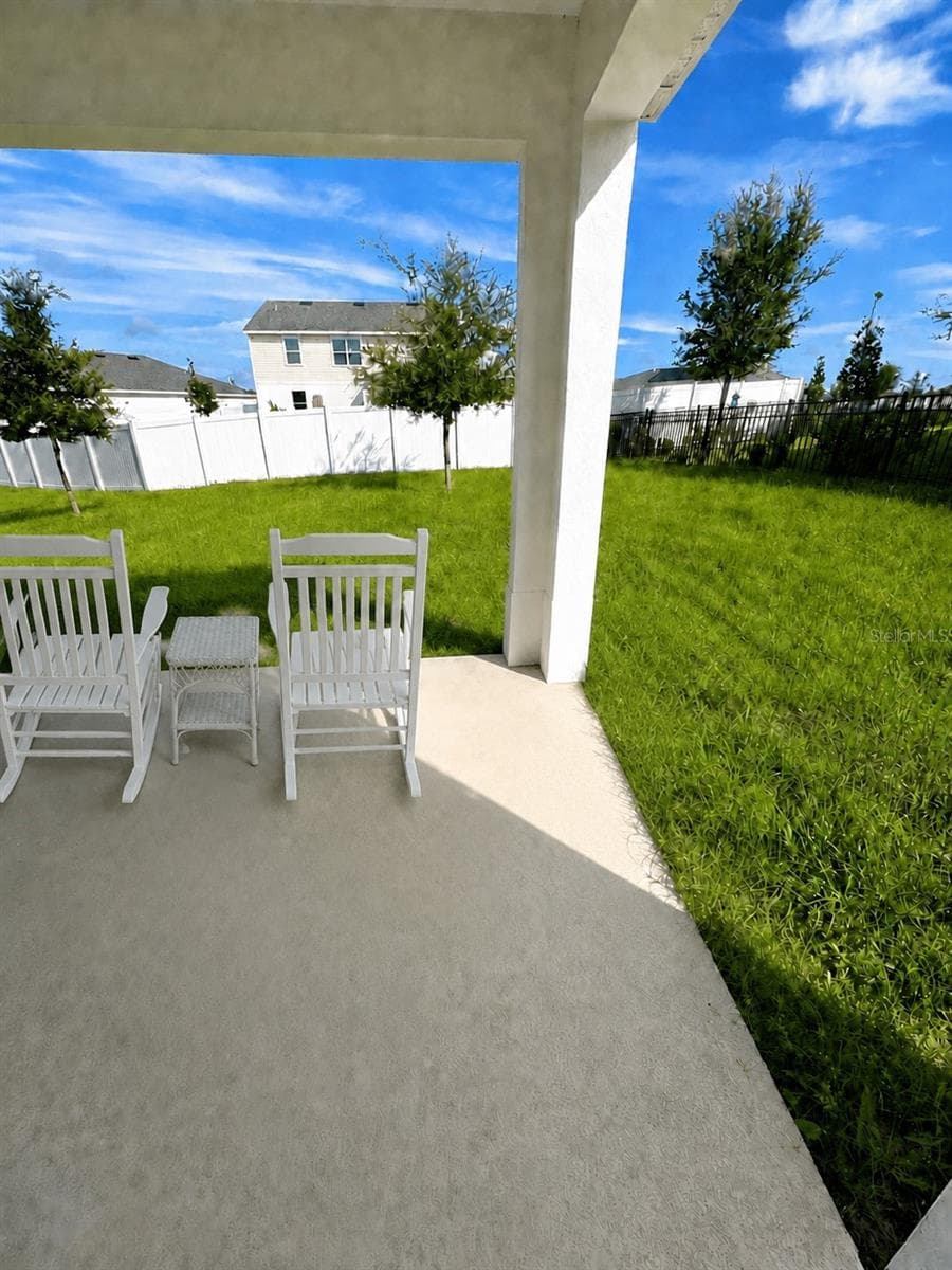 yard - 7128 DILLY LAKE AVE, GROVELAND
