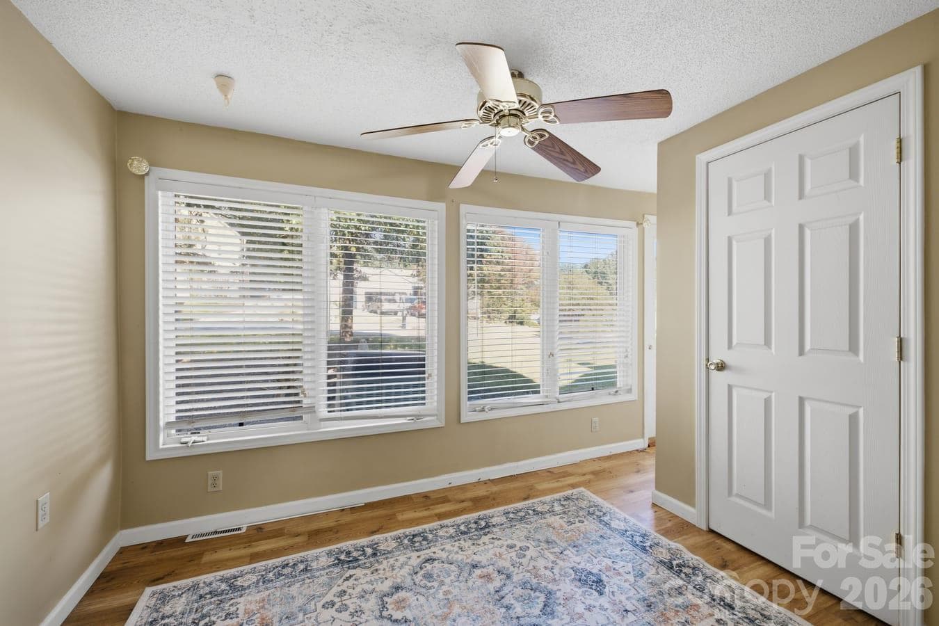 Townhouse at 329 Eastwood Drive, Salisbury, photo 6 of 22