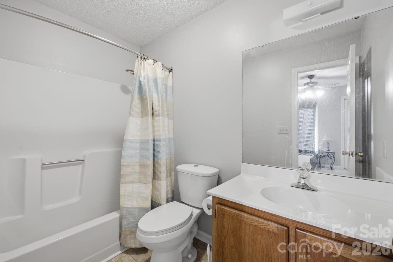 Secondary Bathroom - 329 Eastwood Drive, Salisbury