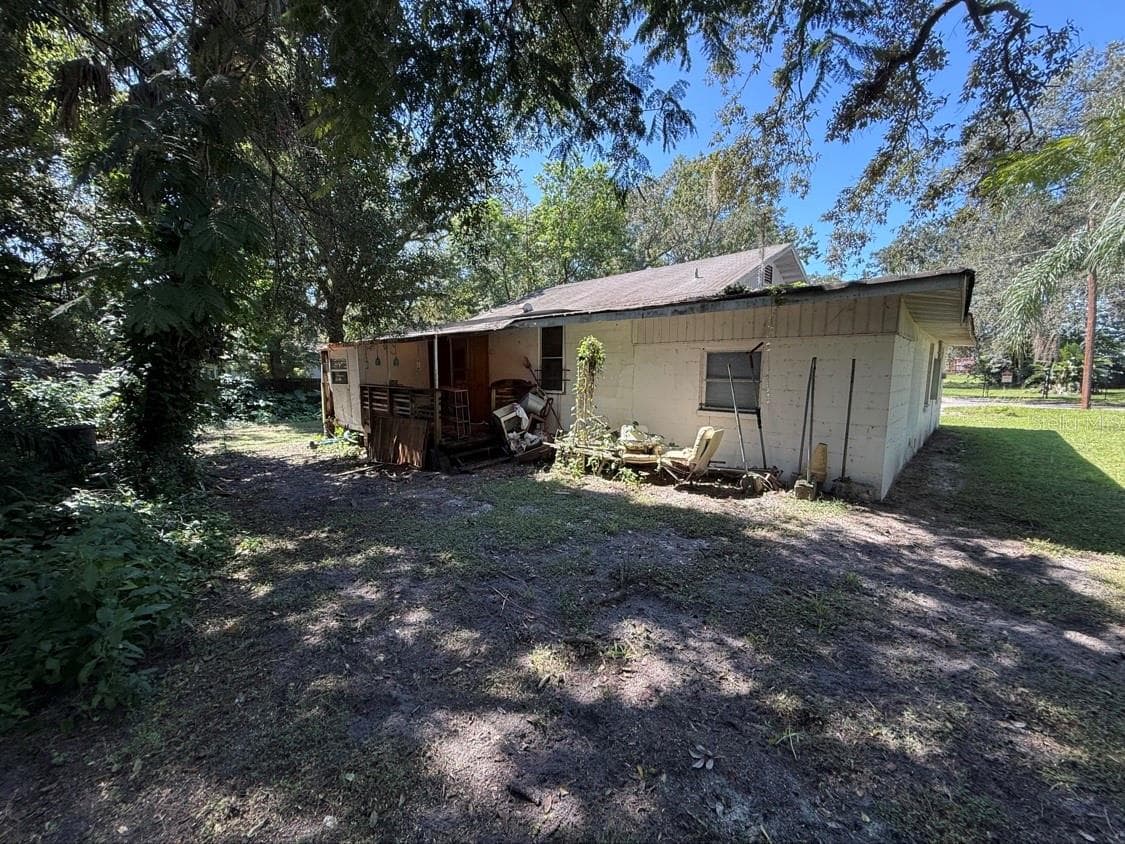 Single Family Residence at 10109 N JASMINE AVE, TAMPA, photo 10 of 28