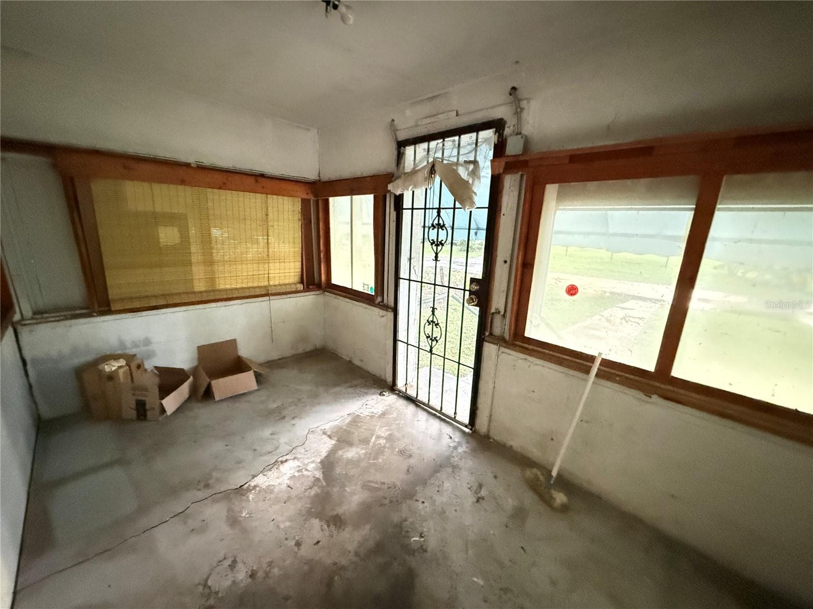 Single Family Residence at 10109 N JASMINE AVE, TAMPA, photo 21 of 28