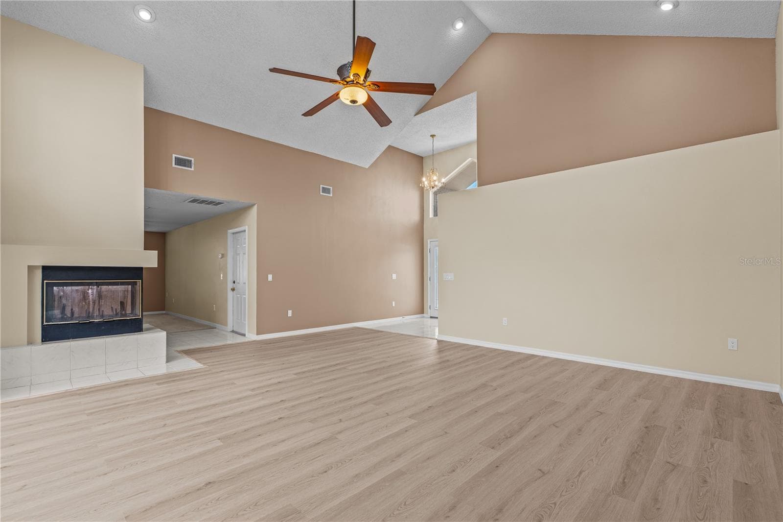Livingroom - 764 SANDY HILL CIR, PORT ORANGE