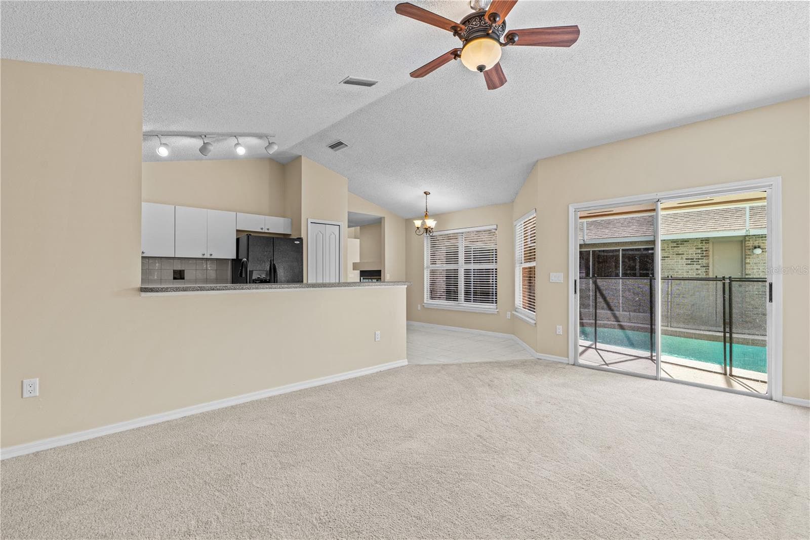 Family Room - 764 SANDY HILL CIR, PORT ORANGE