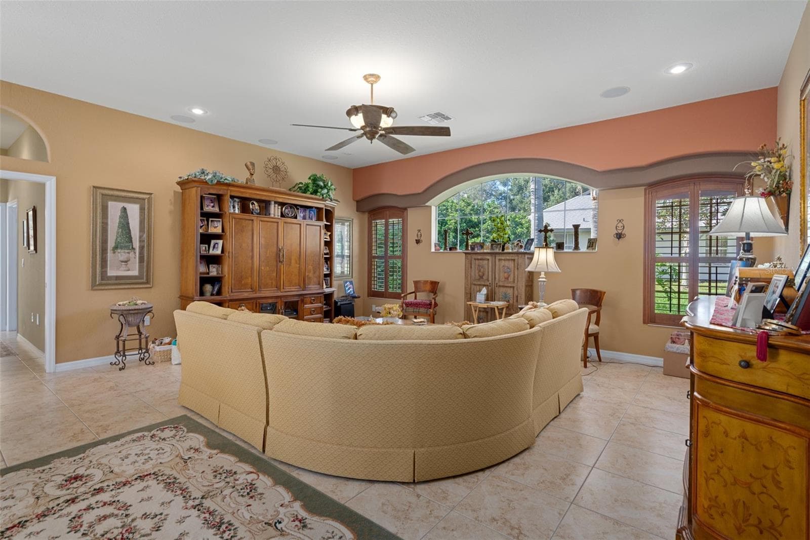 Family Room - 409 SILAS CT, SPRING HILL