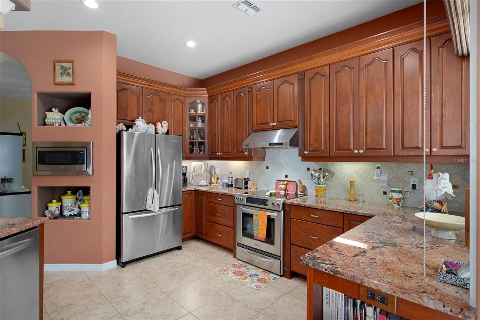 Kitchen - 409 SILAS CT, SPRING HILL