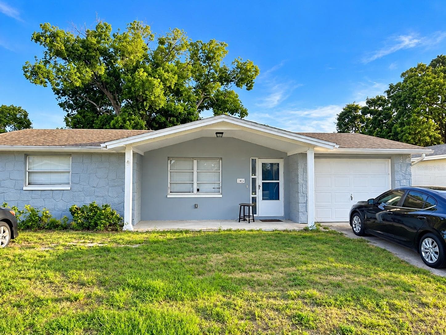 Single Family Residence at 3418 BIGELOW DR, HOLIDAY, photo 2 of 12