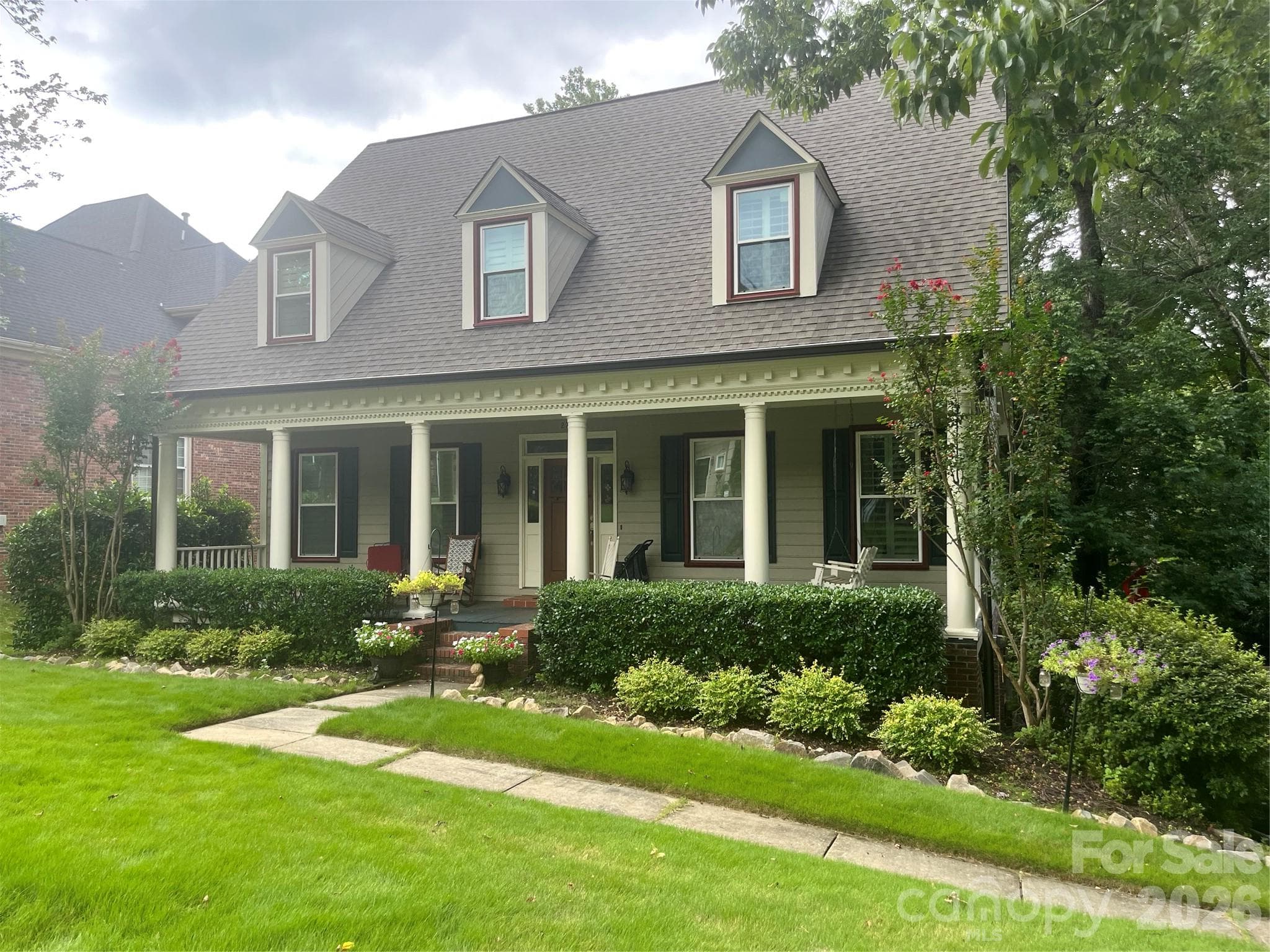 223 N Brackenbury Lane