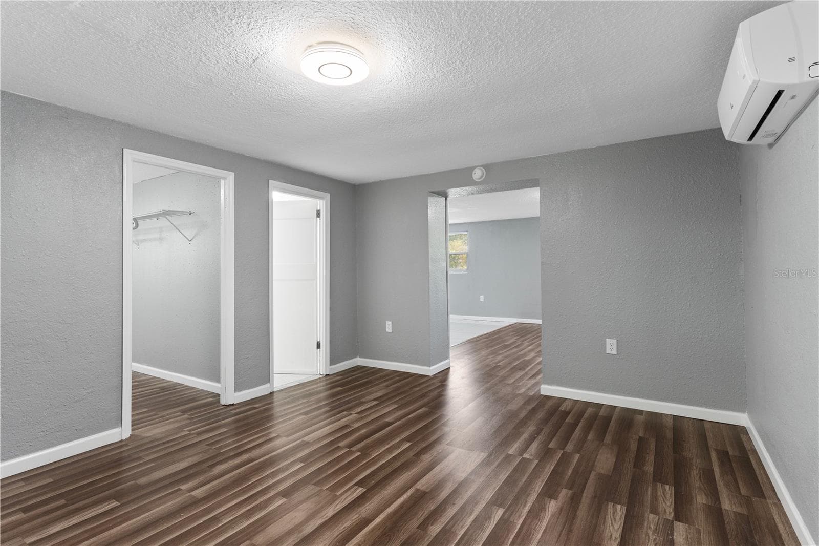 Single Family Residence at 630 N NASHUA AVE, FORT MEADE, photo 5 of 17