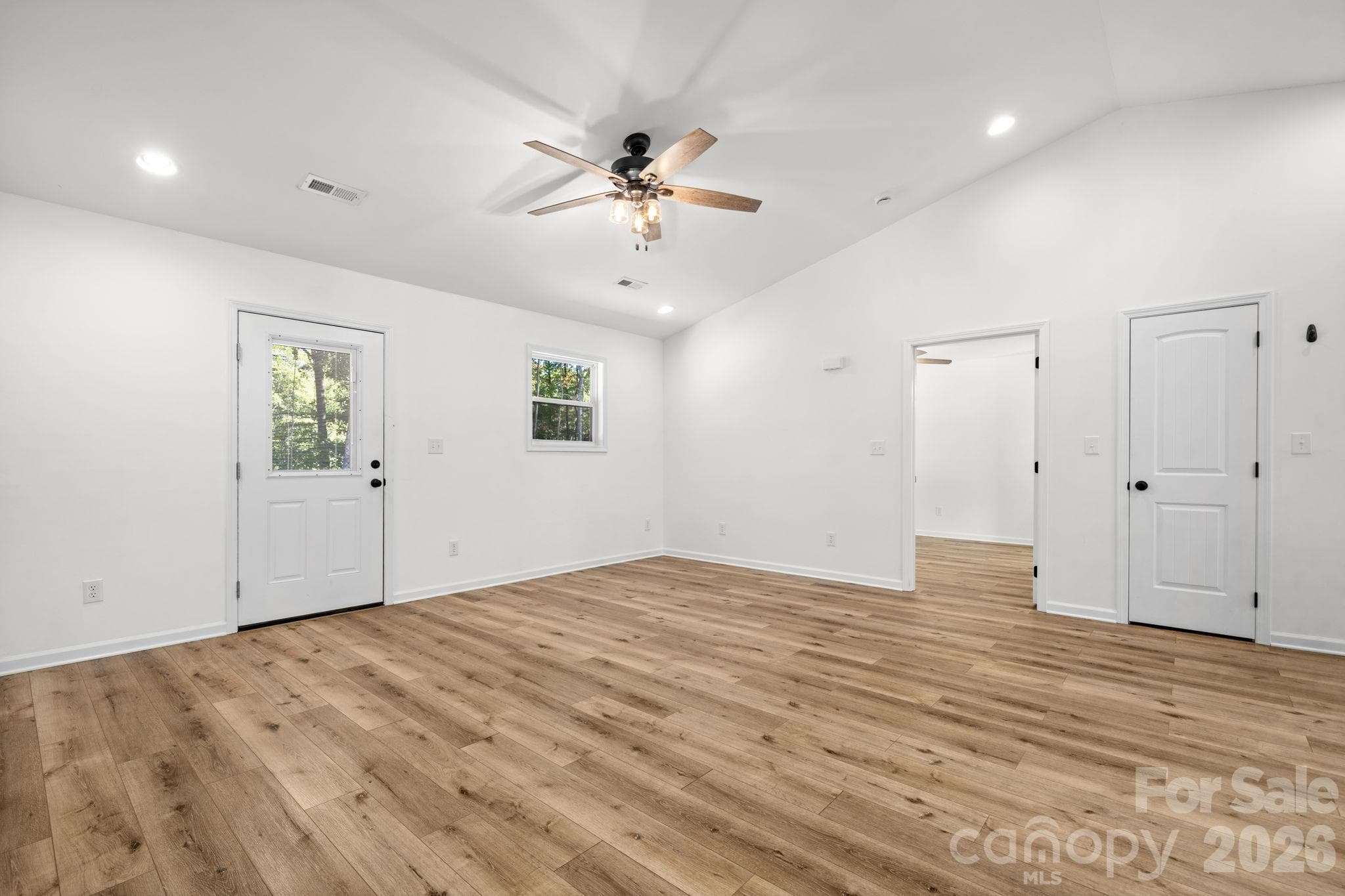Single Family Residence at 280 Haven Ridge Lane, Marion, photo 7 of 35
