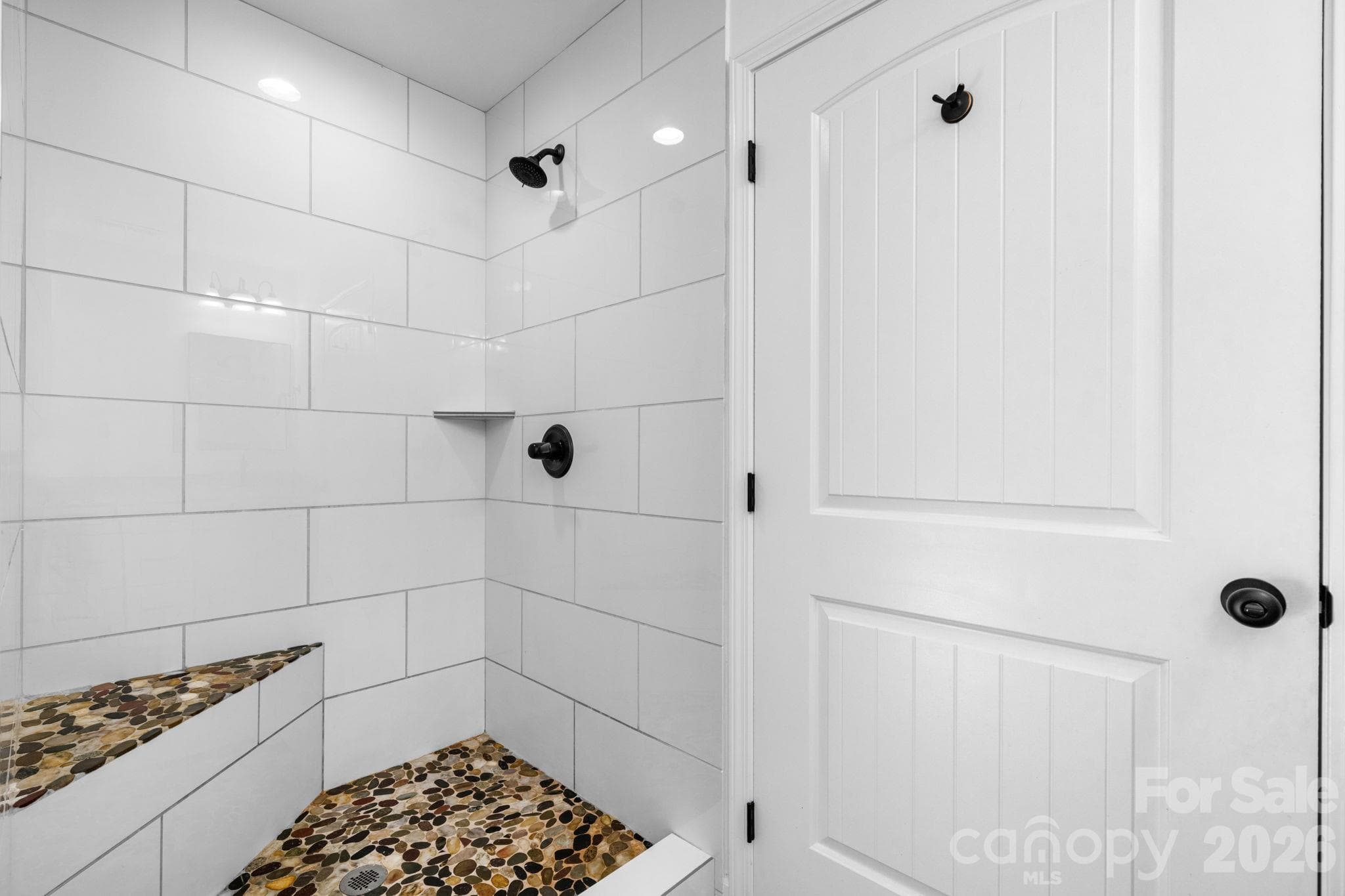 Single Family Residence at 280 Haven Ridge Lane, Marion, photo 14 of 35