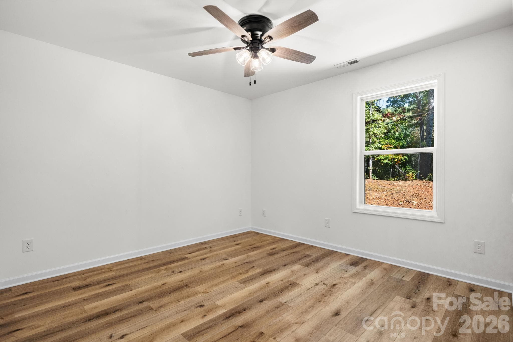 Single Family Residence at 280 Haven Ridge Lane, Marion, photo 18 of 35