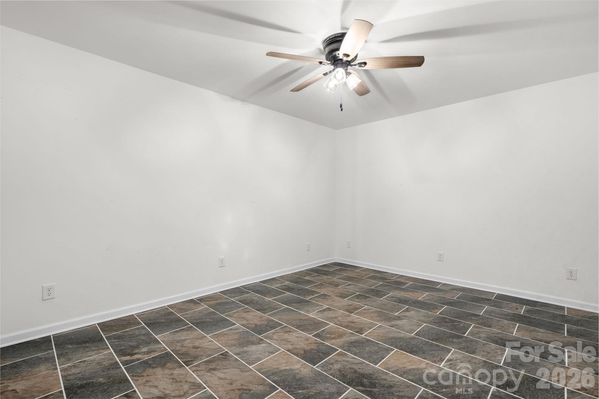 Single Family Residence at 280 Haven Ridge Lane, Marion, photo 21 of 35