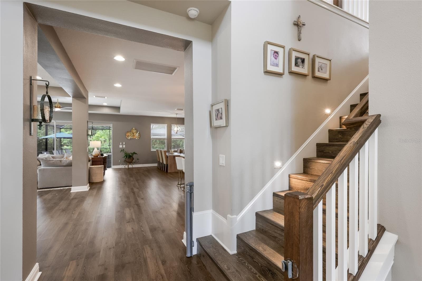 Single Family Residence at 2210 WOODLEAF HAMMOCK CT, LAKEWOOD RANCH, photo 5 of 91