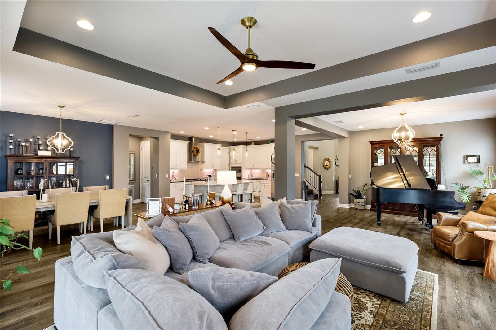 Single Family Residence at 2210 WOODLEAF HAMMOCK CT, LAKEWOOD RANCH, photo 13 of 91