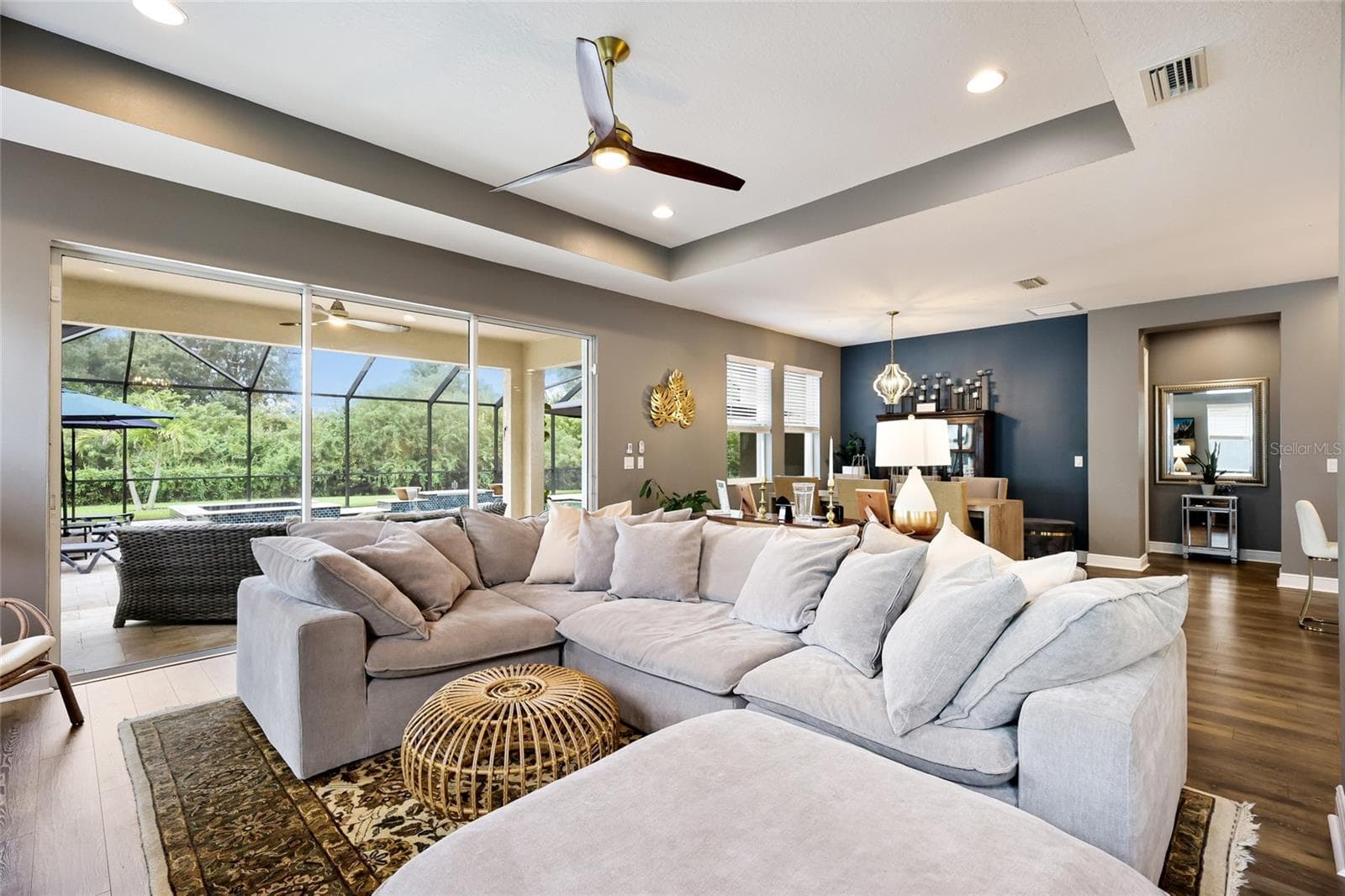 Single Family Residence at 2210 WOODLEAF HAMMOCK CT, LAKEWOOD RANCH, photo 14 of 91