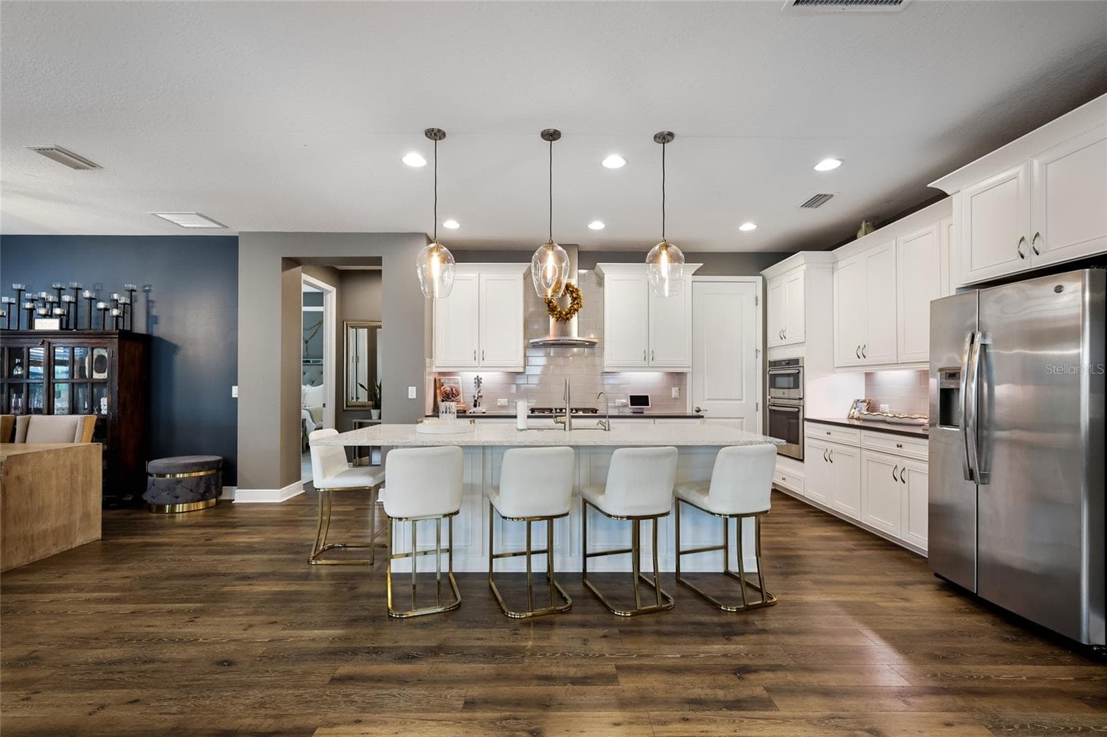 Single Family Residence at 2210 WOODLEAF HAMMOCK CT, LAKEWOOD RANCH, photo 16 of 91