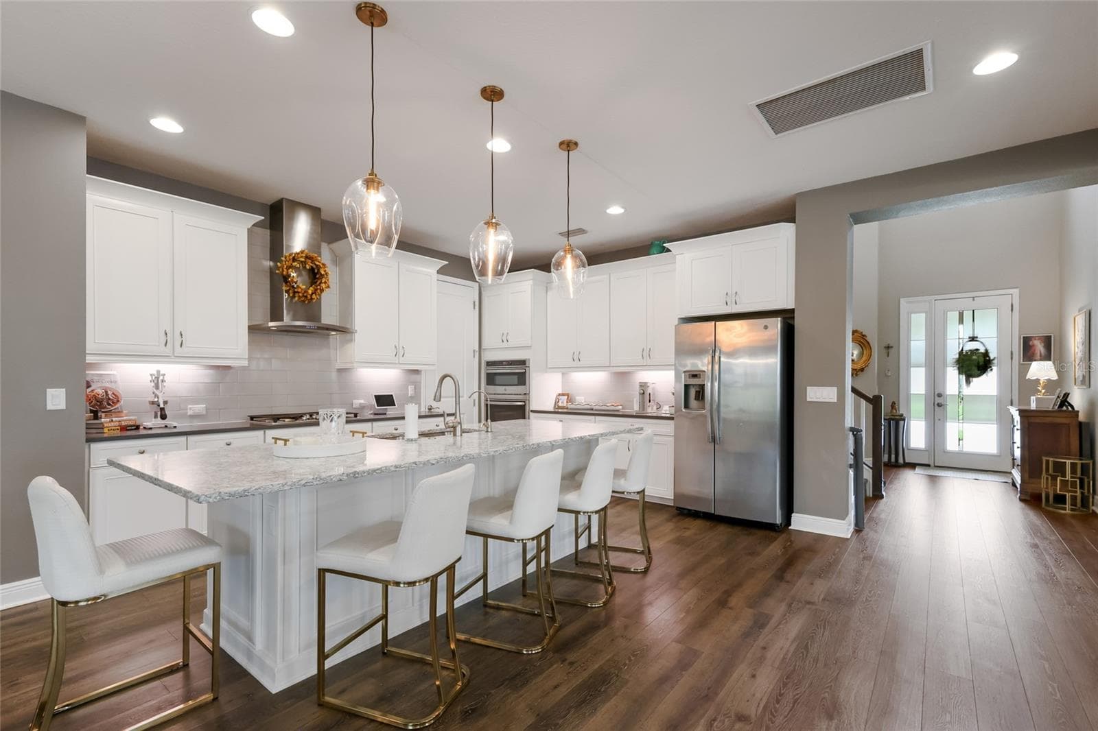 Single Family Residence at 2210 WOODLEAF HAMMOCK CT, LAKEWOOD RANCH, photo 17 of 91