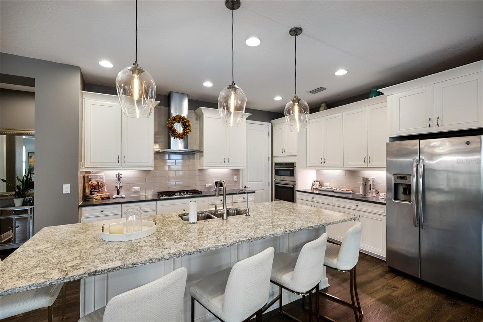 Single Family Residence at 2210 WOODLEAF HAMMOCK CT, LAKEWOOD RANCH, photo 18 of 91