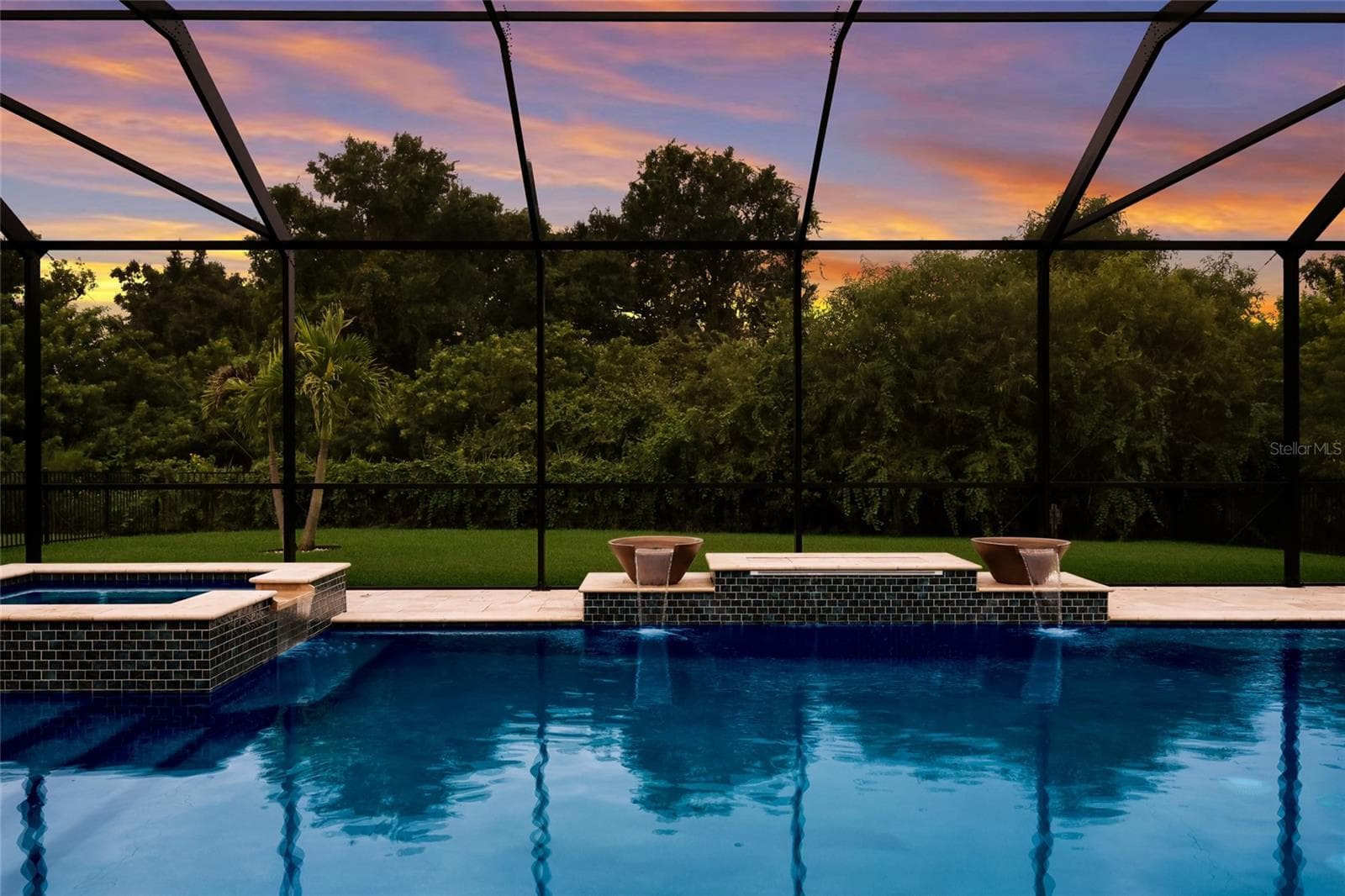 Single Family Residence at 2210 WOODLEAF HAMMOCK CT, LAKEWOOD RANCH, photo 42 of 91
